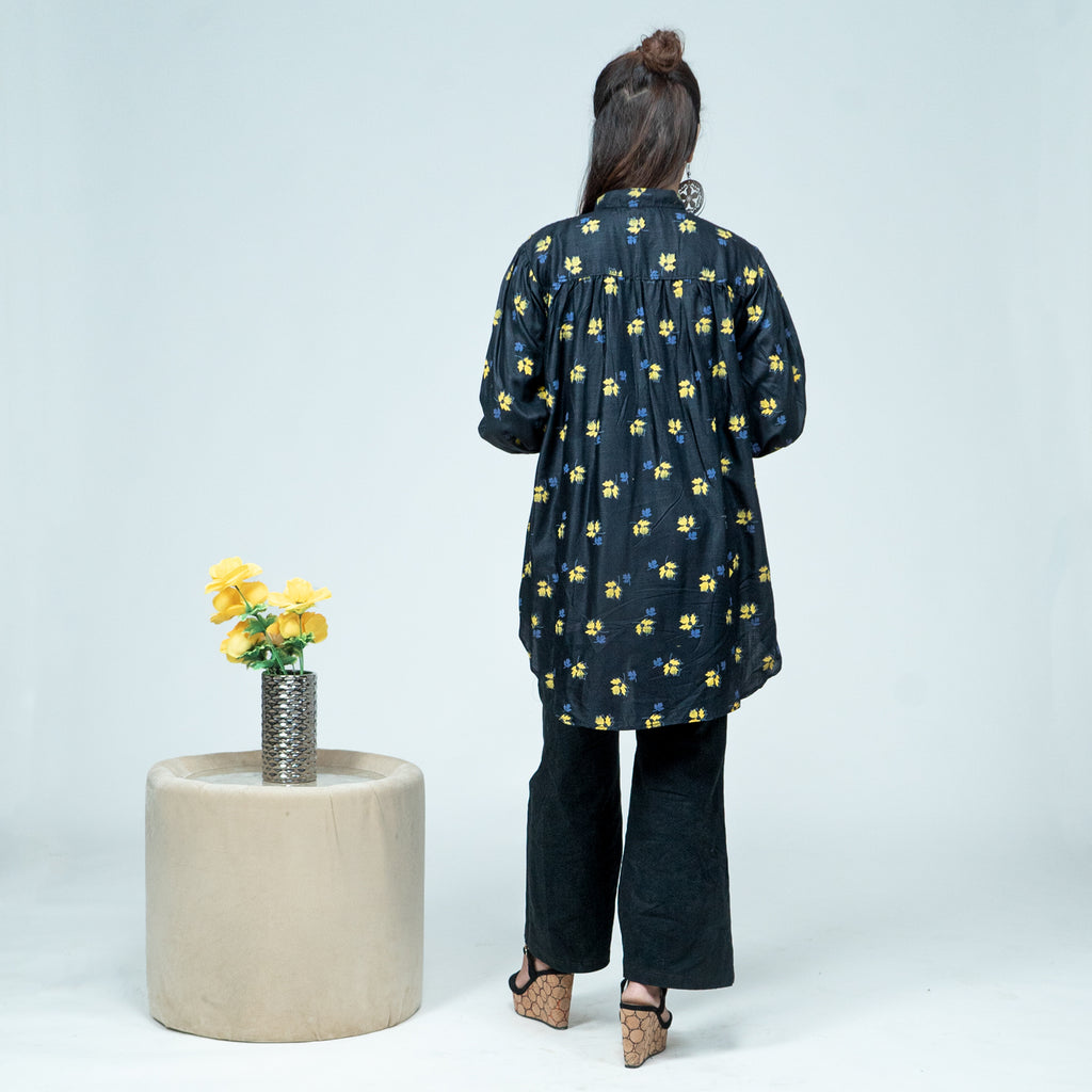Noir Leaf Top